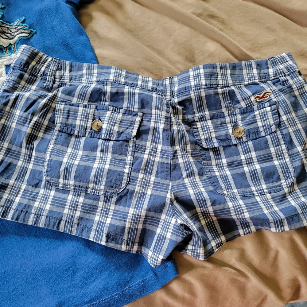 Hollister Blue and White Plaid Cargo Shorts